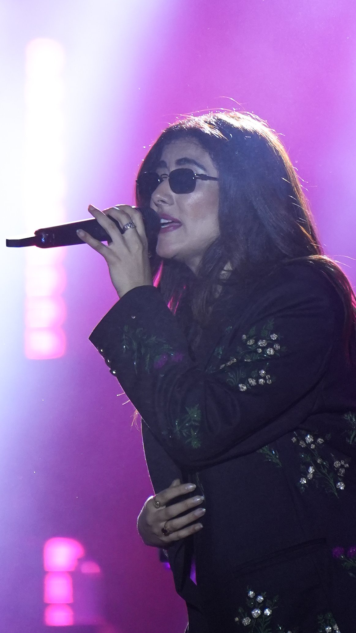 Jonita Gandhi — Photo 5 of 25