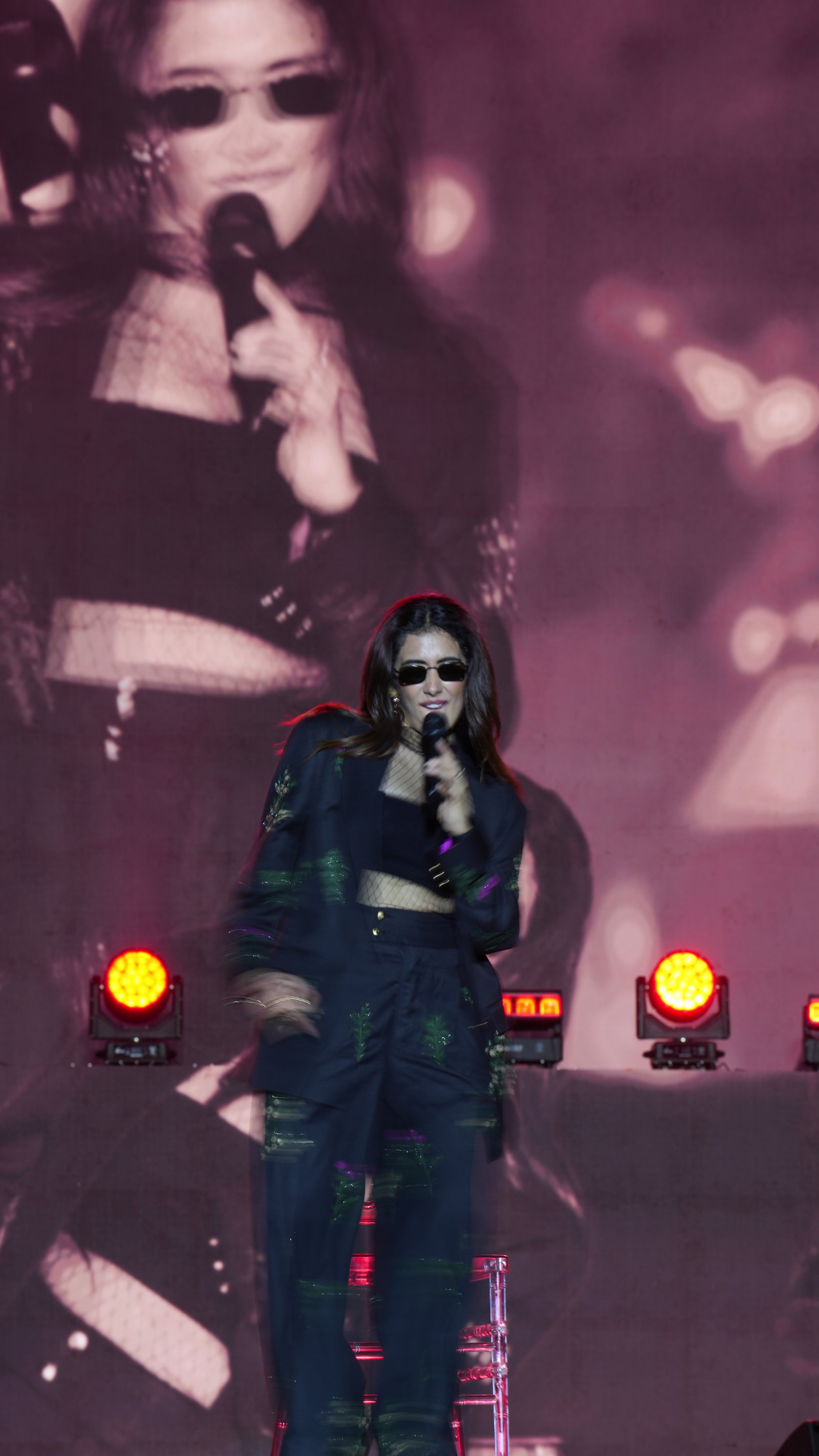 Jonita Gandhi — Photo 10 of 25