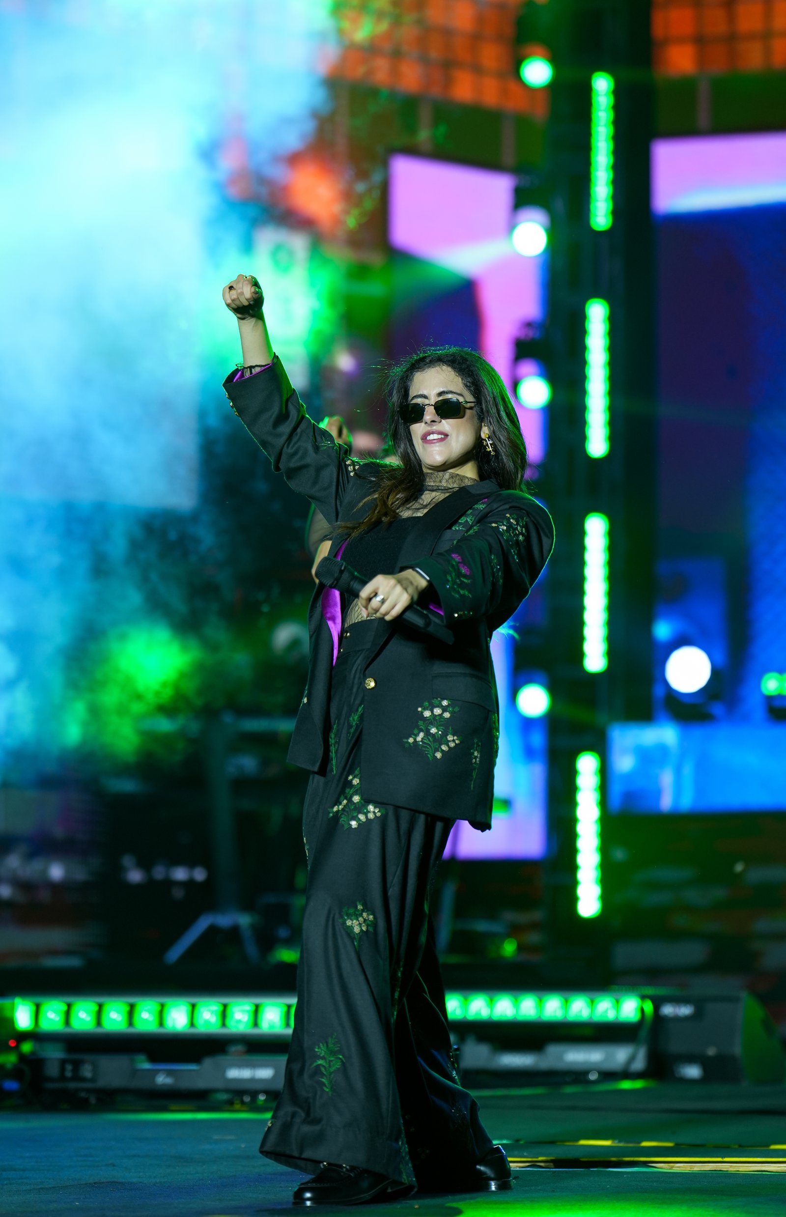 Jonita Gandhi — Photo 15 of 25