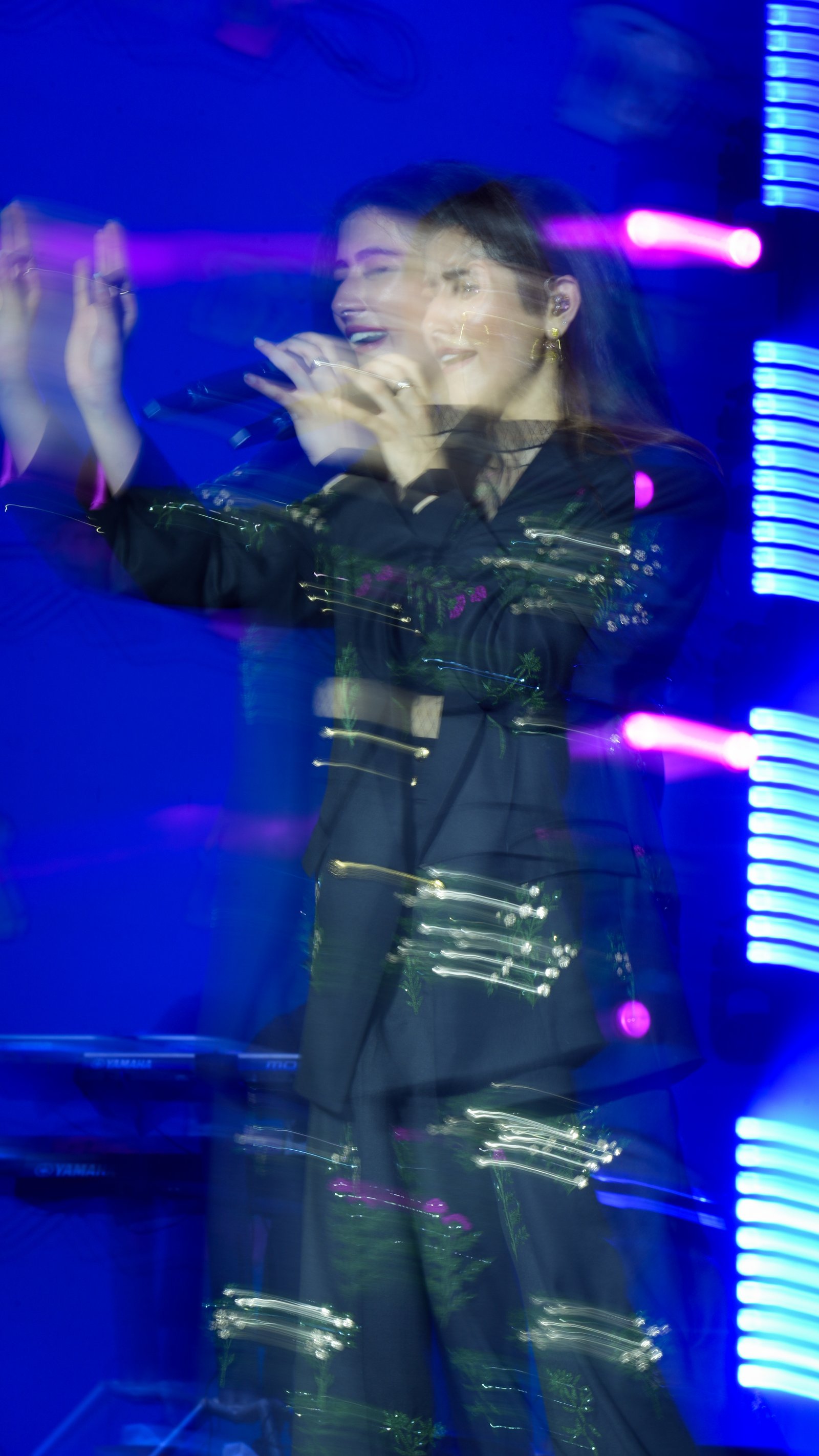 Jonita Gandhi — Photo 22 of 25