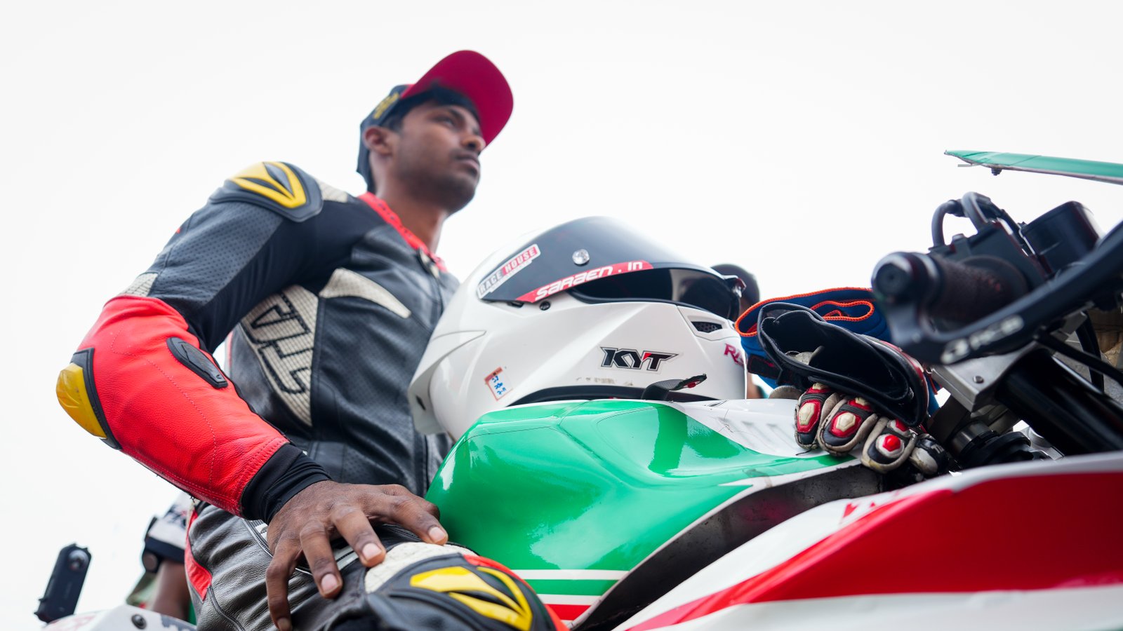 Rider portrait, trackside